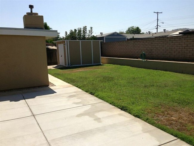 Building Photo - 3 br, 1.5 bath House - 1593 Norran Ave