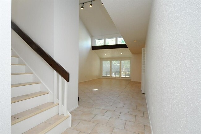 Building Photo - 4508 Medinah Pl