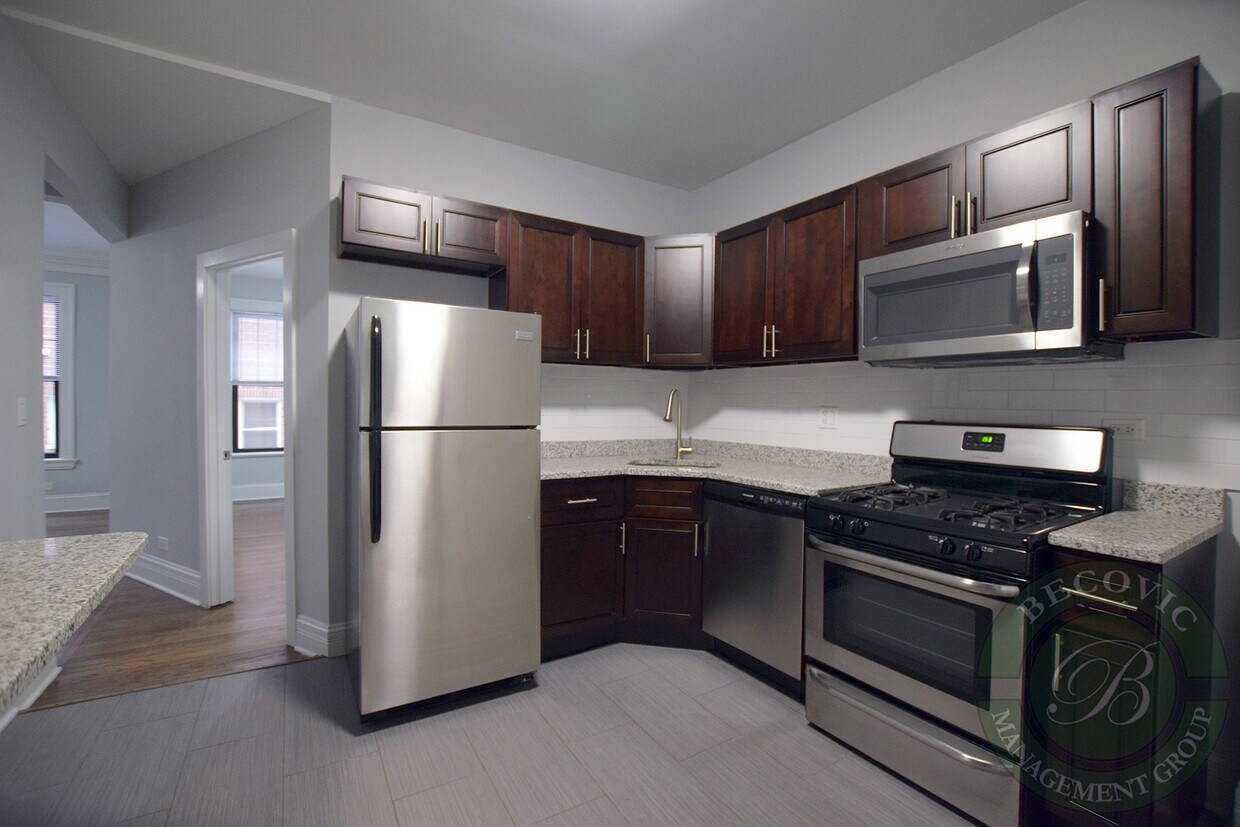 Foto principal - 6107 N Winthrop Ave