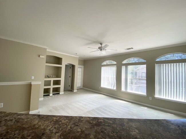 Building Photo - Two Bedroom Condo w/ Garage at the Preserv...