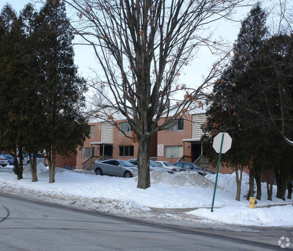 Foto del edificio - Concourse Plaza