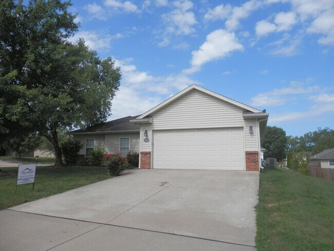 Foto del edificio - Nice 3 Bed 2 Bath House!