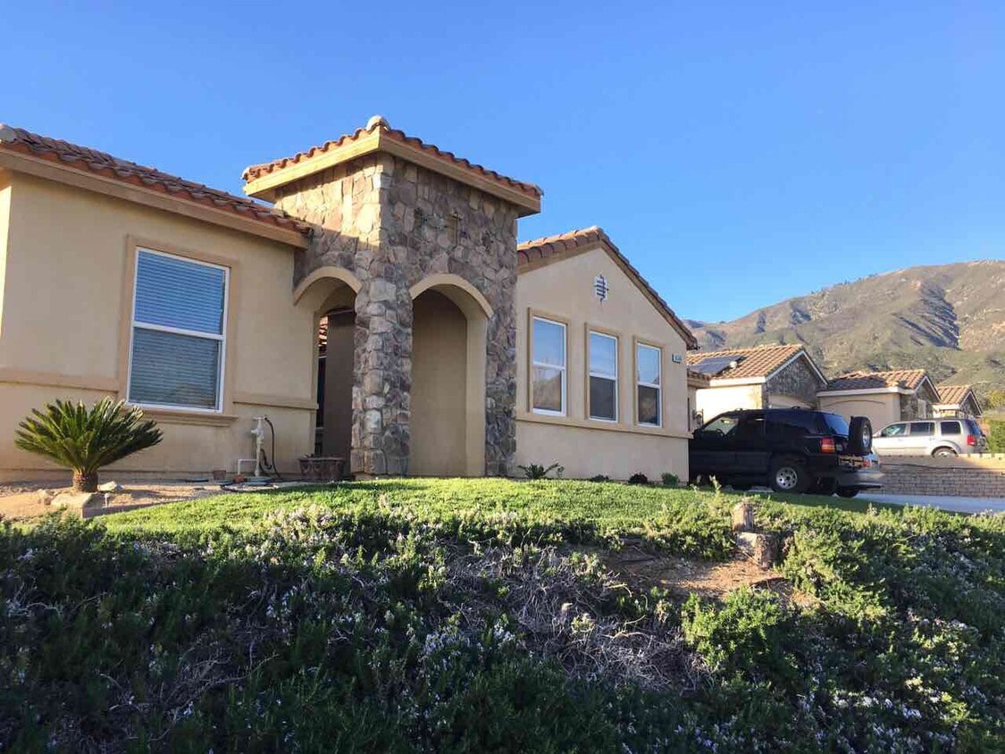 20 Apartments for Rent in 92407, CA Westside Rentals