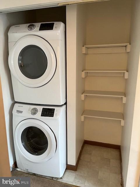 Building Photo - 42 Maple St