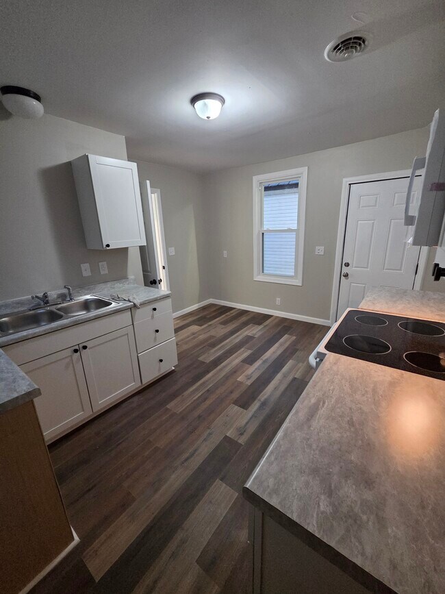 Foto del edificio - 837 Beal St