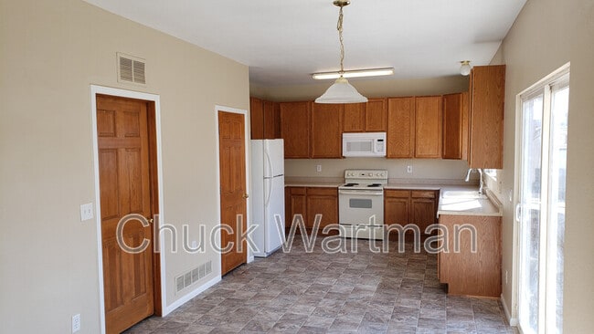 Building Photo - 4681 Tetman Ln