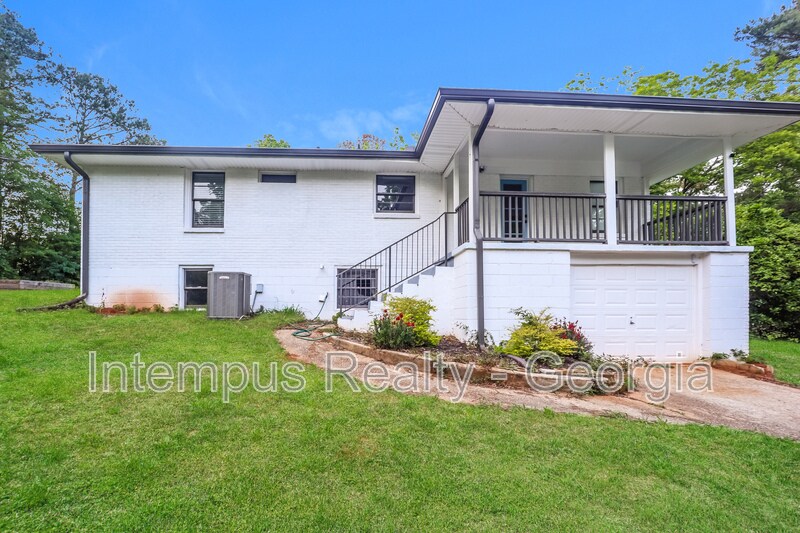 Photo - 3543 Bouldercrest Rd