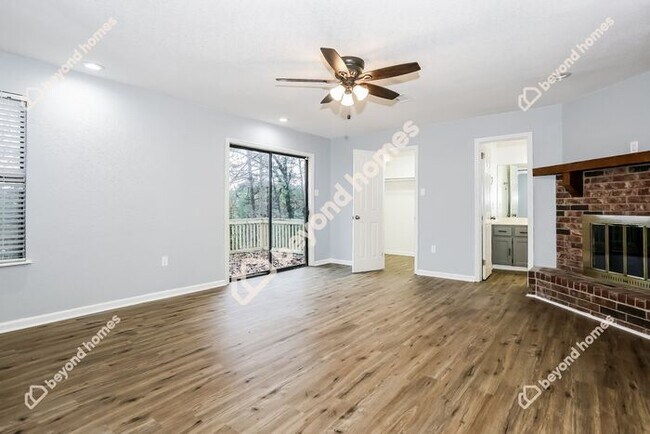Foto del edificio - Beautifully renovated 3 bedroom 2 bath hom...