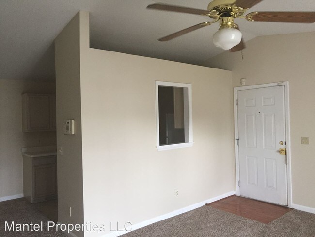 Foto del edificio - 7141 W Friendly Ave