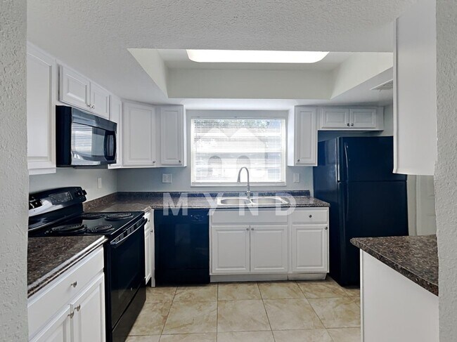 Building Photo - 23031 Clearwater Pl