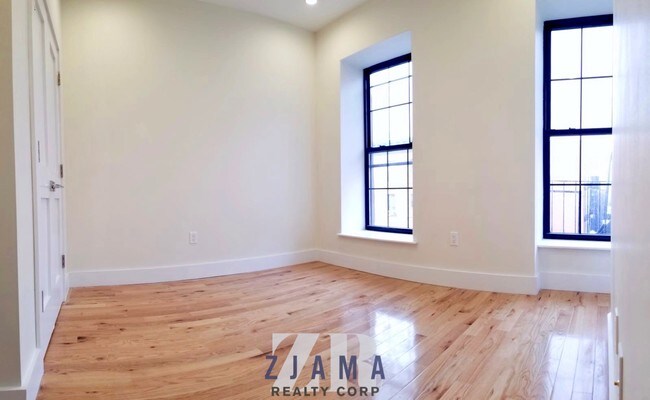 Foto del edificio - 338 Clifton Pl