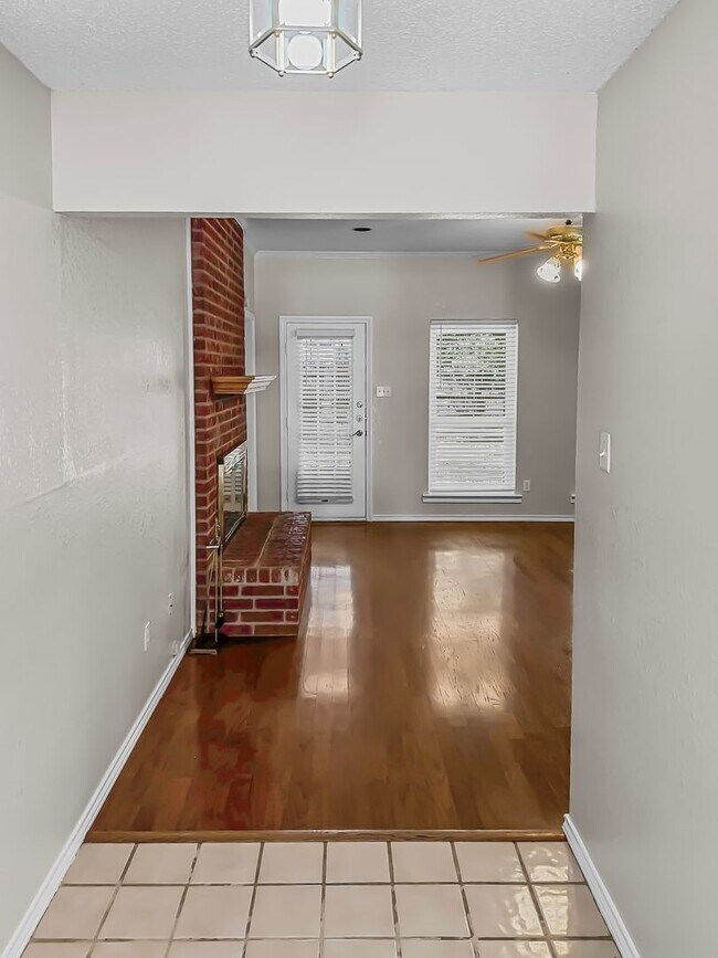 Foto del edificio - Comfortable Living in Fort Worth – 3 Bed, ...