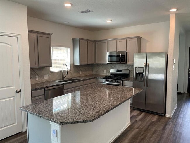 Building Photo - 9034 Beacon Mill Dr