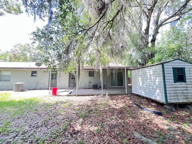 Foto del edificio - 2BD & 1 BA - Where Charm Meets Comfort: Yo...