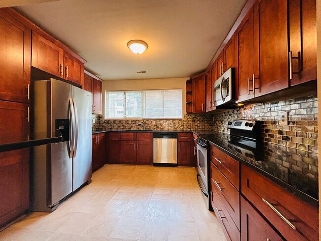 Building Photo - 15279 Lodge Terrace