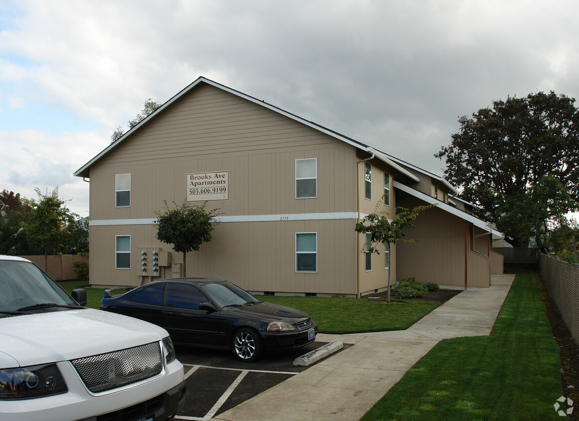 Primary Photo - Brooks Ave. apartments