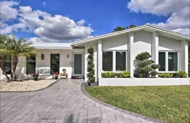 Foto del edificio - 10963 SW 124th Rd