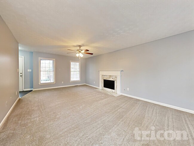 Foto del edificio - 313 Willow Bend Dr