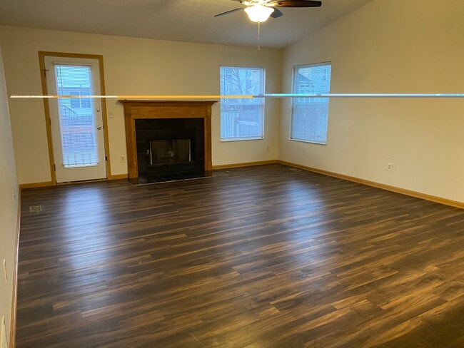 Building Photo - 4941 Petticoat Ct