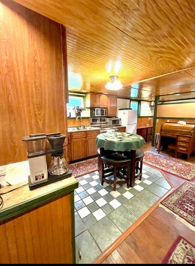 Foto del edificio - 739 S Alexander Ave