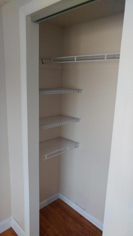 Building Photo - 6 Dean Street Apartment 3 Danbury CT 06810