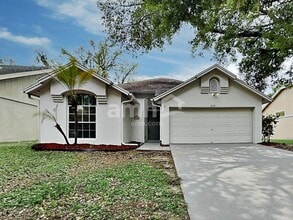 Building Photo - 2315 Kenwick Dr
