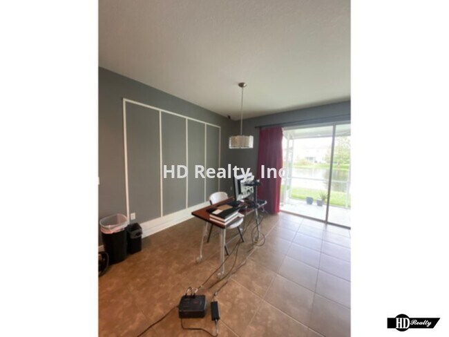 Building Photo - Beautiful 3 Bedroom 2.5 Bath Townhome Grea...