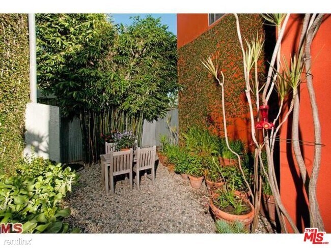 Foto del edificio - 1 br, 1 bath Condo - 516 Sunset Ave