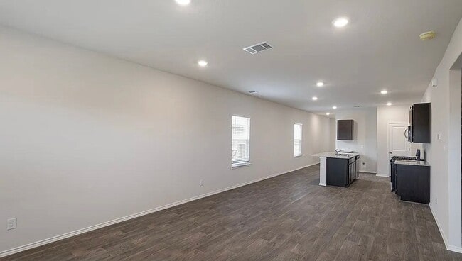 Building Photo - 4843 Vogesite