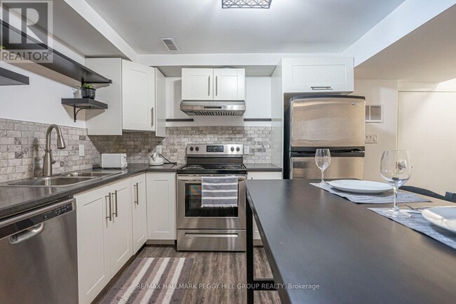 Building Photo - 35 Heritage Ct