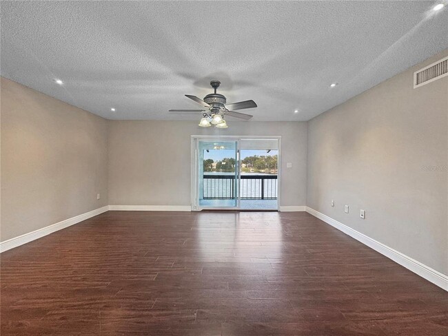 Building Photo - 626 Orange Dr