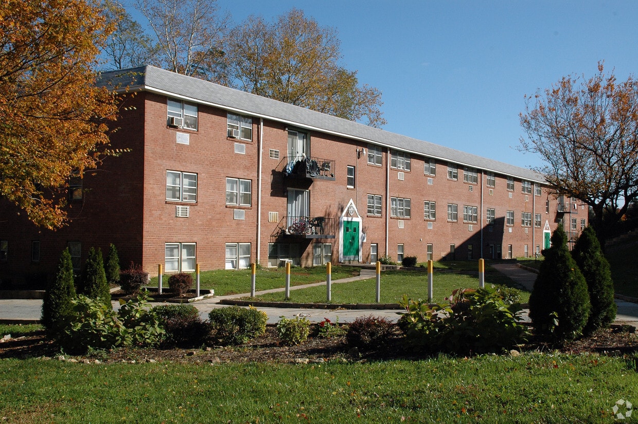 Building Photo - Brandywine Garden Apartments