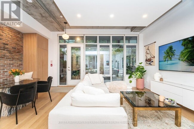 Photo du bâtiment - 20 Stewart St