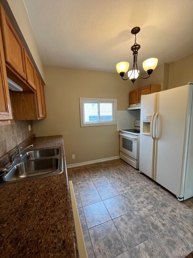 1711 Merle Hay Rd, Des Moines, IA 50310 House for Rent in Des Moines, IA