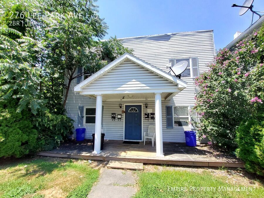 Primary Photo - Available Now! 2 Bed, 1 Bath Hanover!