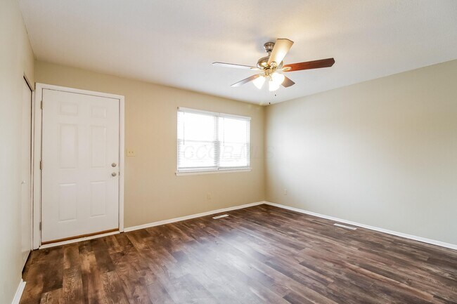 Foto del edificio - 4793 Carbondale Dr