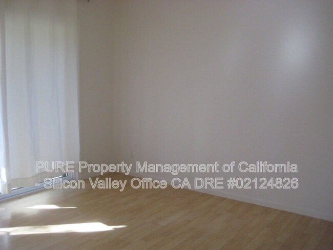 Building Photo - 255 S.Rengstorff Ave