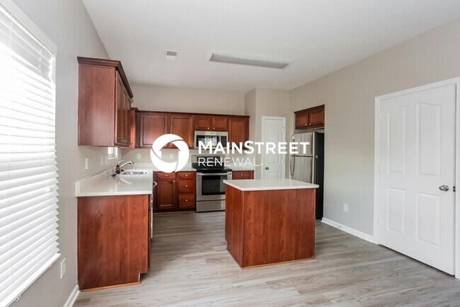 Foto del edificio - 4 Bedroom Pet-Friendly Home in Harrisburg, NC with Main Street Renewal
