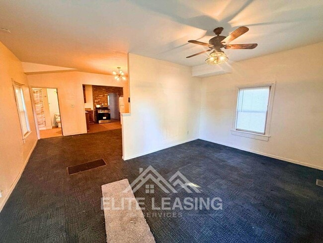 Building Photo - 4 Bedroom | 2 Bathroom Home – Spacious and Inviting!