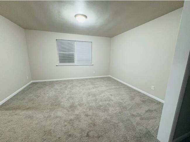 Building Photo - 100 Marcy St