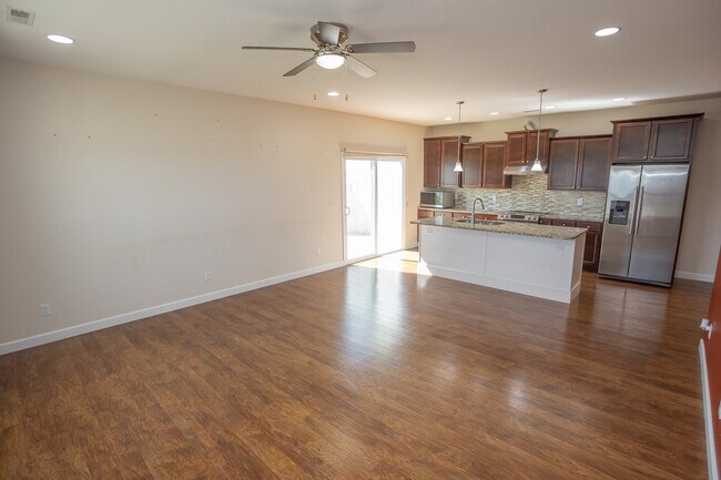 Building Photo - 3904 Riley Ct