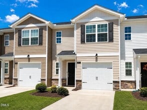 Building Photo - 3307 Alibird Ln