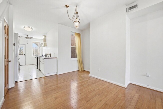 Foto del edificio - 707 15th St NE