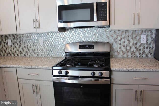 Foto del edificio - 413 Ridgewood Dr
