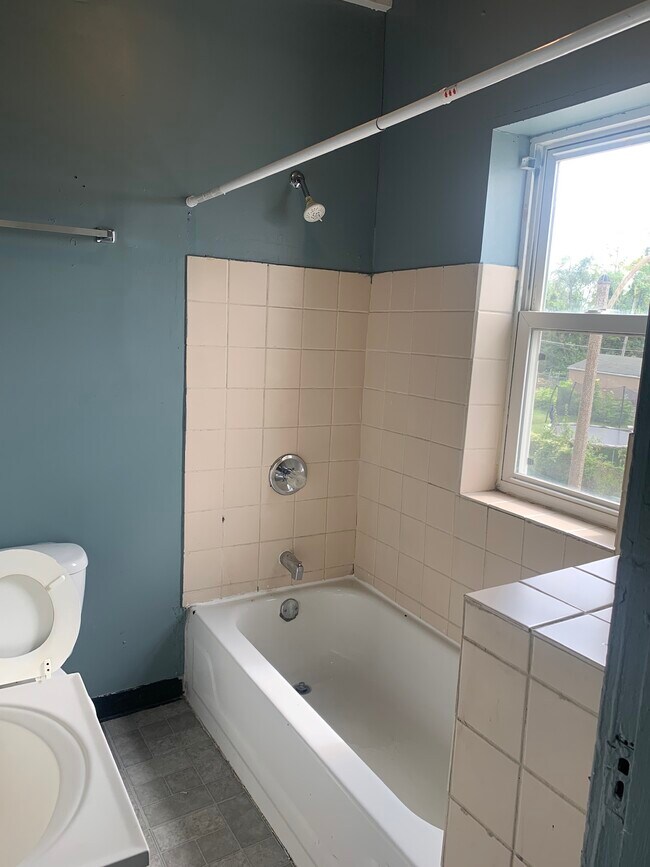 Bathroom - 1900 Belt Ave