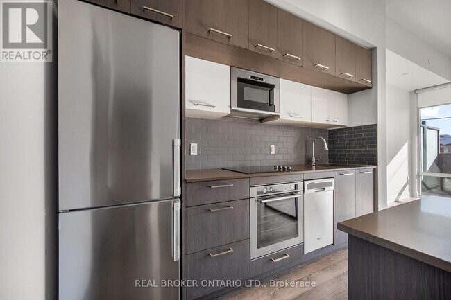 Building Photo - 4800 Hwy 7