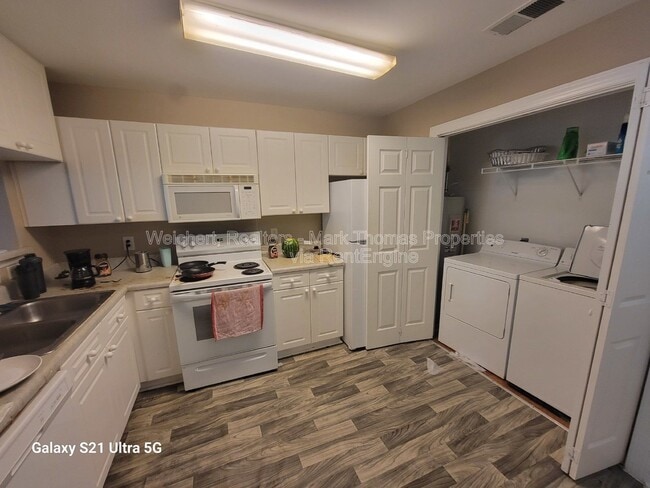 Photo - 929 Morreene Rd Apartment