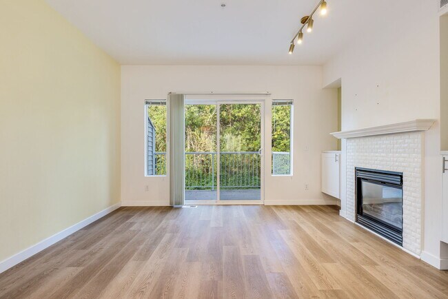 Foto del edificio - 16350 118th Ct NE