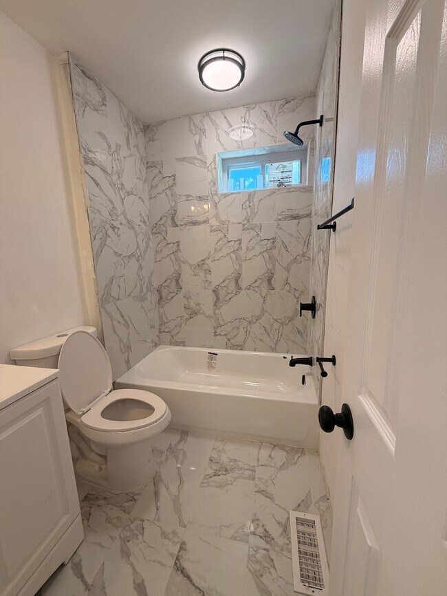 Foto del edificio - 1711 2nd St NE