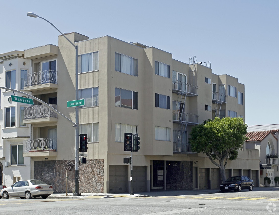 Primary Photo - 2000 Lombard St